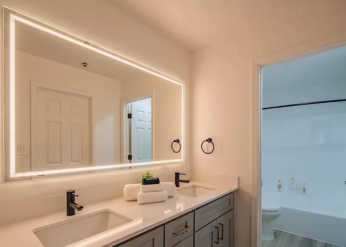 Apartament Cozy King Bed Golf Pickleball Pool Hot Tub Parking