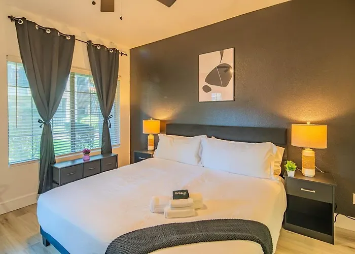 Cozy King Bed Golf Pickleball Pool Hot Tub Parking Scottsdale