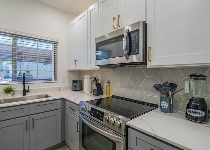 Apartament Cozy King Bed Golf Pickleball Pool Hot Tub Parking